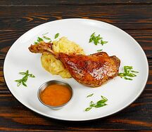 Утка с соусом Маракуйя