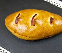 Пирожок с яблоками