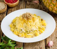Салат курица с ананасами