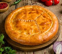 Пирог с курицей и сыром