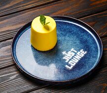 Пирожное манго-маракуйя