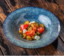 Хрустящие баклажаны с томатами и сливочным сыром