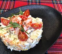Оливье с раковыми шейками