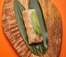 Гой-Куон с авокадо и курицей