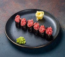 Гунканы с тунцом