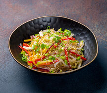 Лапша стеклянная с овощами