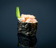 Гункан с креветкой