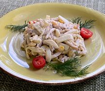 Салат с кальмарами