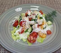 Шопский с куриной грудкой