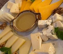 Сырное тарелка
