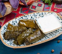 Долма по-авлабарски с мацони