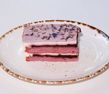 Пирожное Лаванда-черника