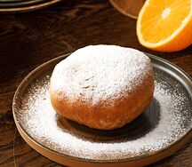 Пончик по-тбилисски с заварным кремом