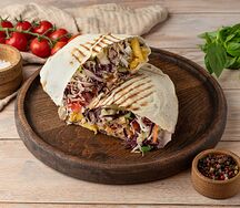 Донер Микс в греческой пите