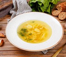 Куриный суп с домашней лапшой
