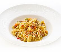 Паста с рагу из ягненка