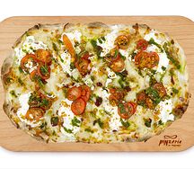 Пинца Буррата и песто с помидорами черри большая без глютена