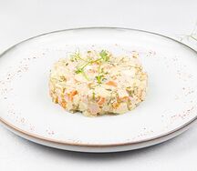 Салат Оливье с ветчиной