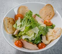 Цезарь с курицей