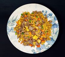 Жареный рис с говядиной Com Rang Bo