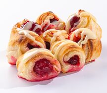 16 рулетиков с вишней 