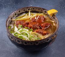 Рисовая лапша с говядиной