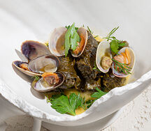 Долматакия с морепродуктами