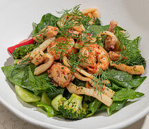 Салат с морепродуктами