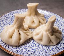 Хинкали с сулугуни и зеленью