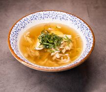 Куриный суп с домашней лапшой