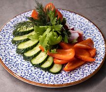 Ассорти из свежих овощей