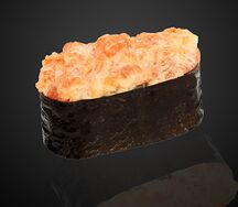 Гункан с лососем холодного копчения