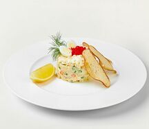 Оливье с крабом