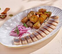 Селедочка с беби картофелем