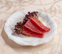 Сашими из тунца