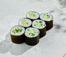 Ролл с огурцом