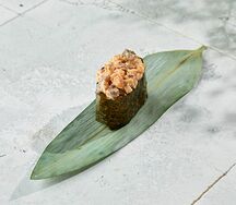 Острые суши с угрём