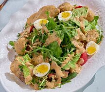 Салат с куриной печенью