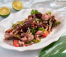 Тайский салат с говядиной