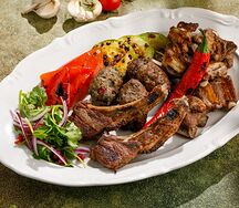 Мясное ассорти из баранины на углях