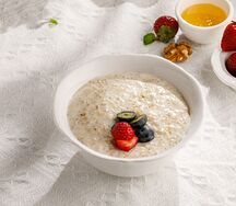 Каша овсяная с грецким орехом
