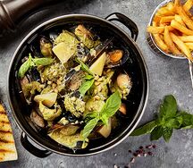 Мидии в соусе Песто