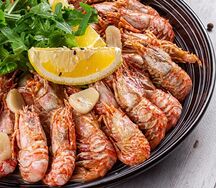 Жареные креветки Dragon в соусе