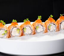 Ролл Филадельфия с камчатским крабом и креветкой