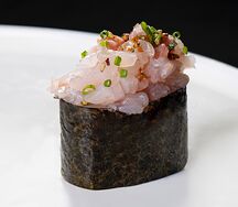 Суши Спайси с сибасом