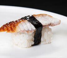 Суши с угрем