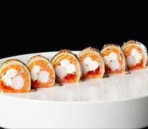 Кето-ролл с Лососем и огурцом