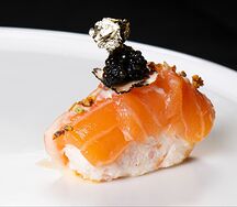 Кето-суши с лососем