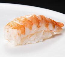 Суши с креветкой