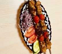 Люля-кебаб с помидорами